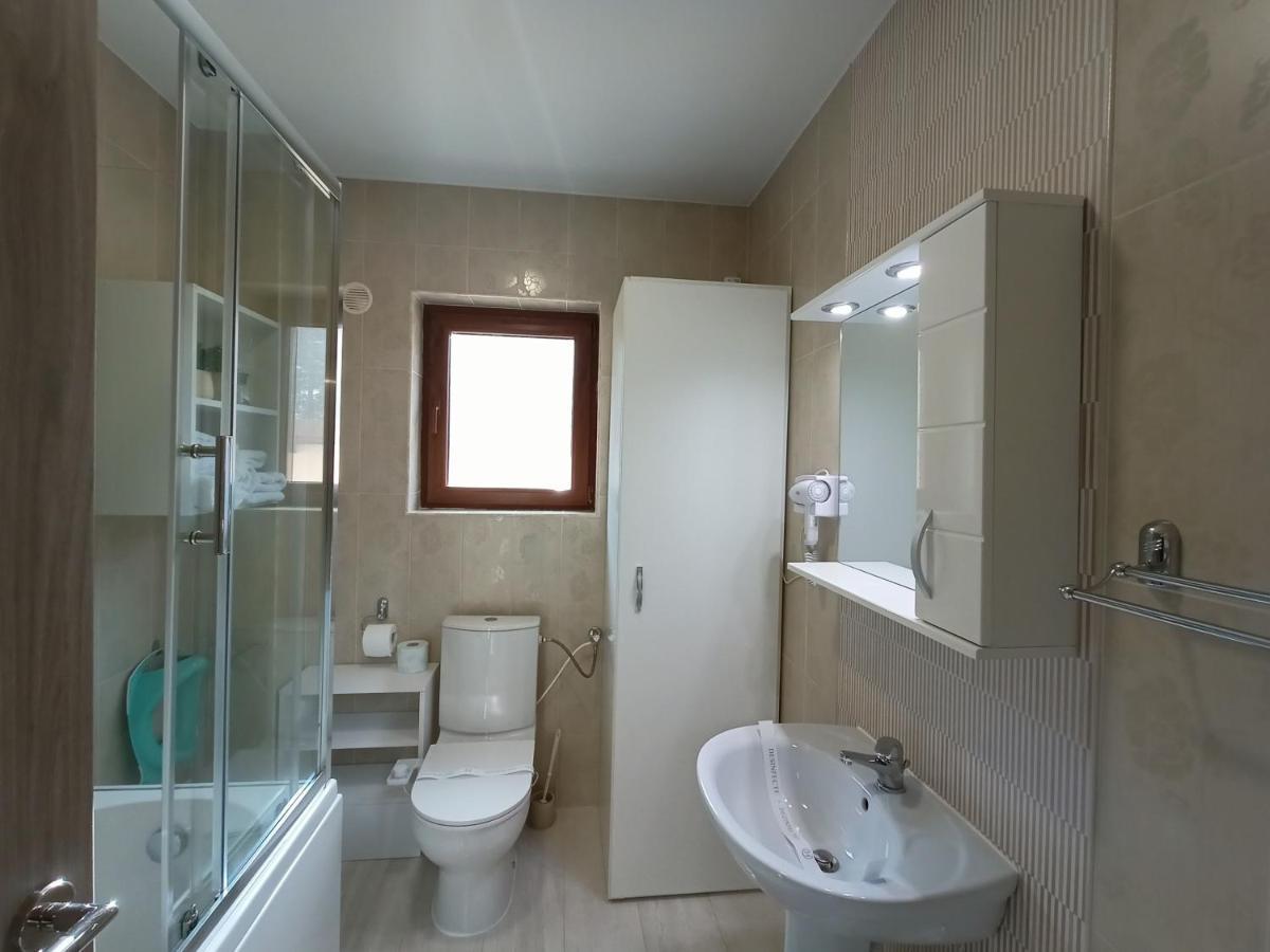 Apartament Eric, Buşteni Exterior foto