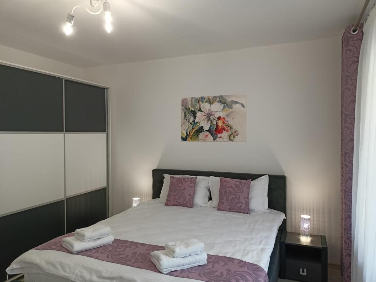 Apartament Eric, Buşteni Exterior foto